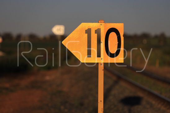 NSW speed board | RailGallery