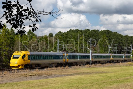 Electric tilt train | RailGallery